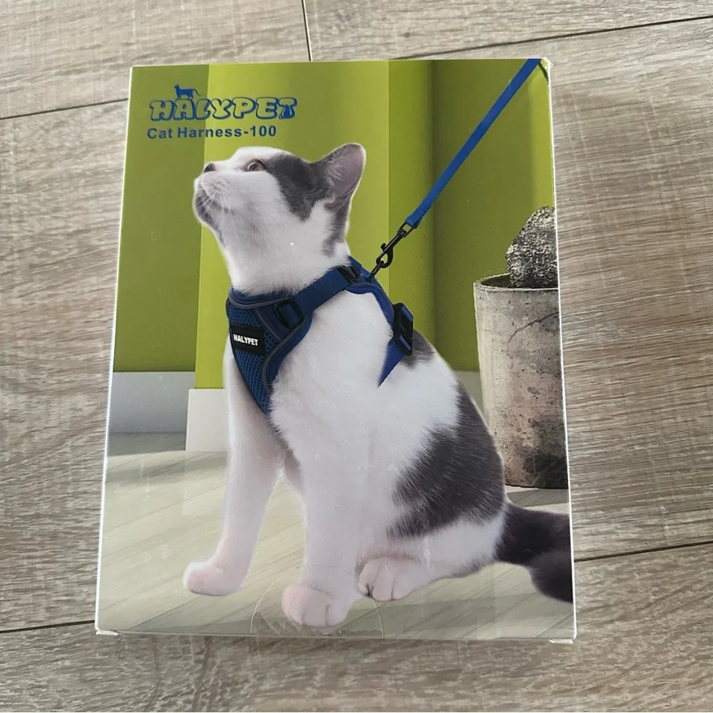 Brand new Cat Harness
